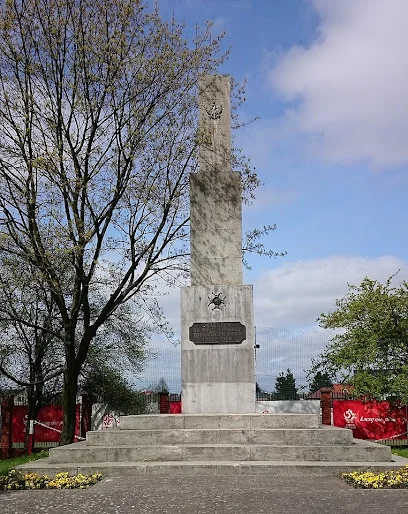 Pomnik upamiętniający żołnierzy Wojska Polskiego z 1920 roku w Bubel Starym